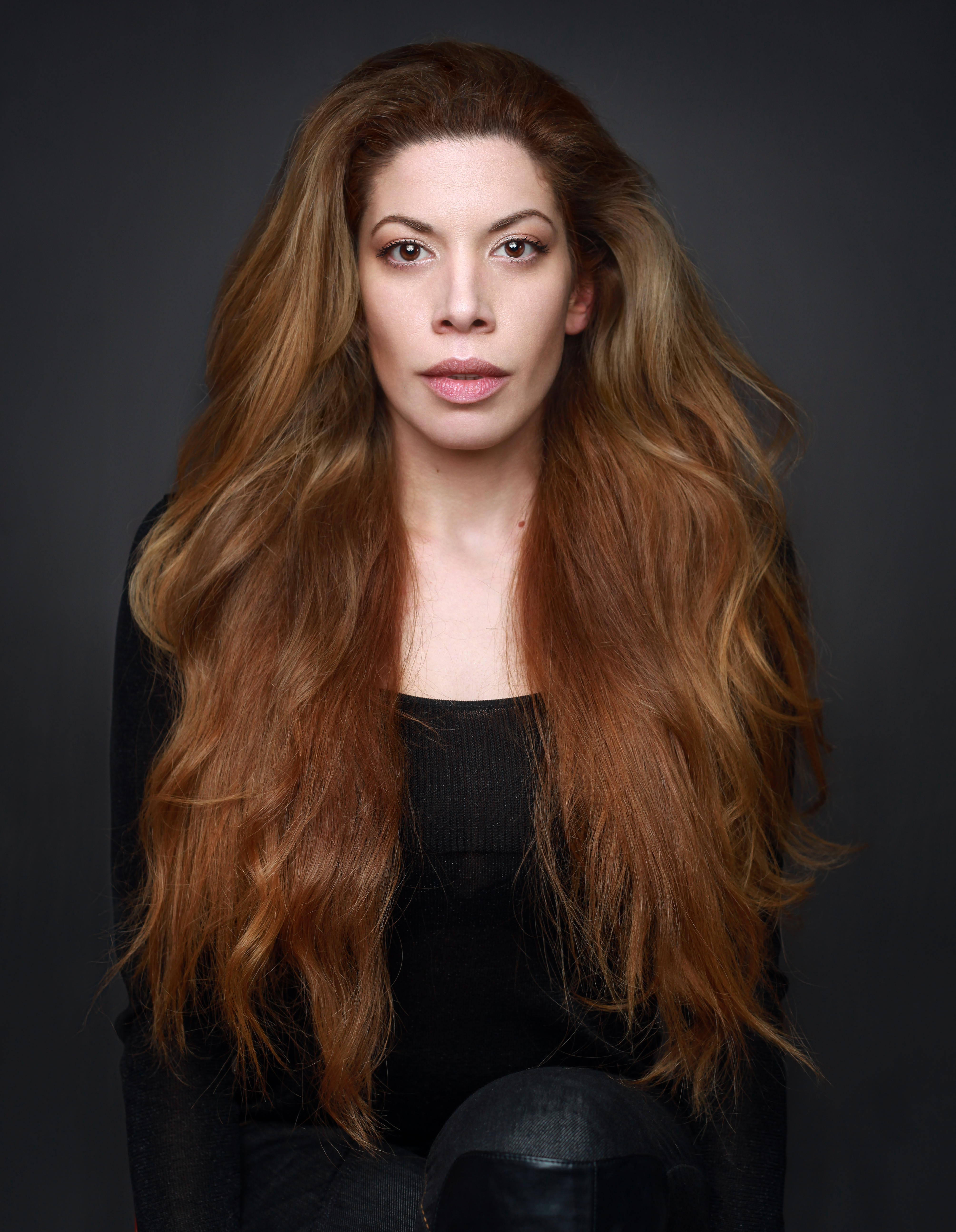 Elegant maternity photo