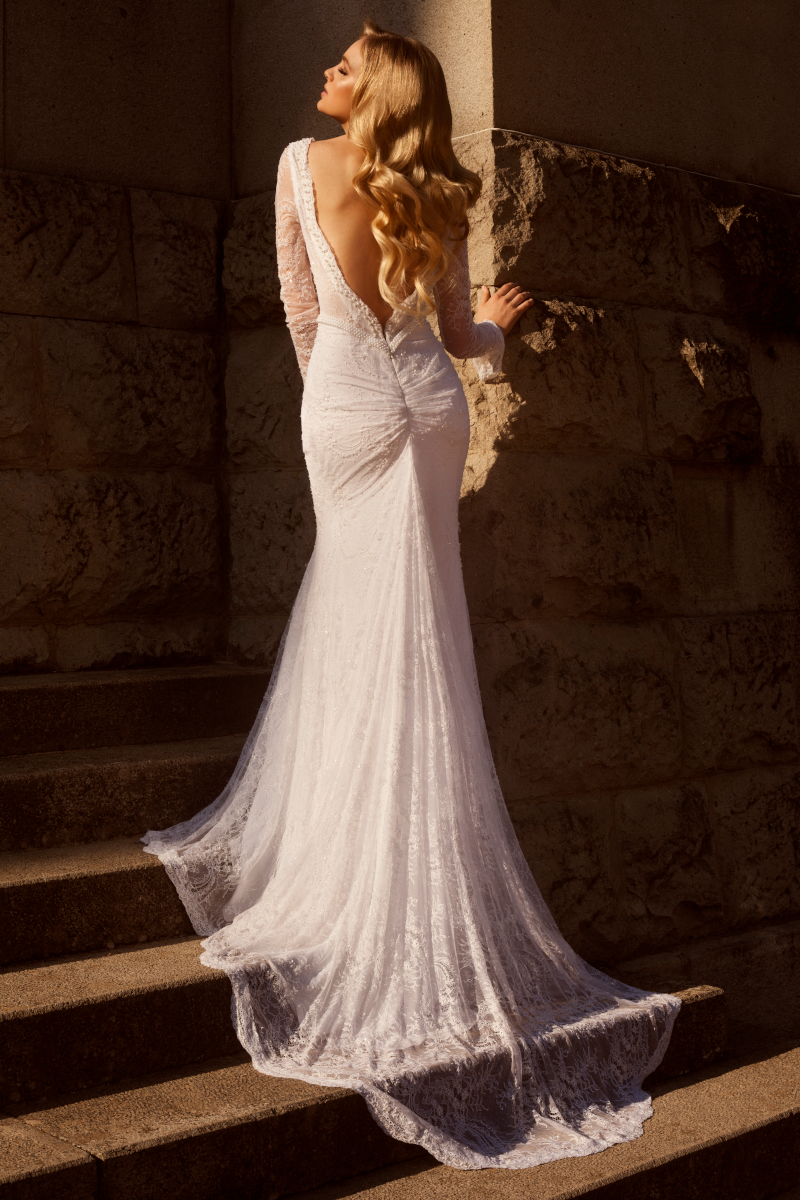 Elegant wedding couple portrait